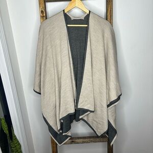 Fraas Tan Reversible Wrap One Size